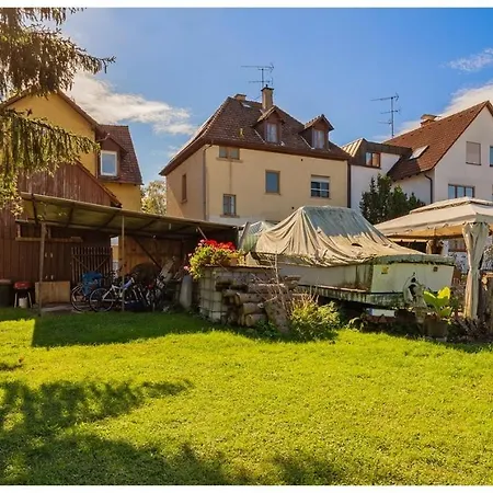 Charmante 2-zimmerwohnung In Fusslaeufiger Naehe Zum Bodensee